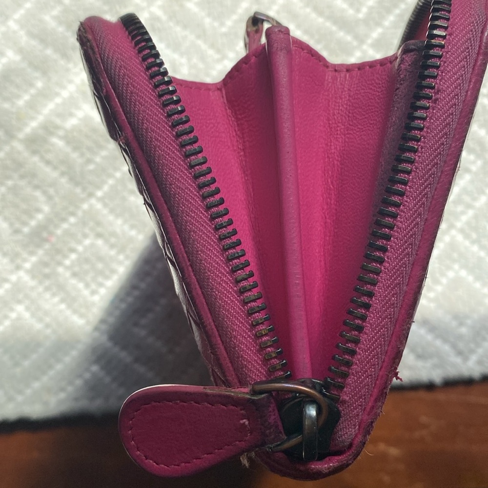 Bottega Veneta  zip around wallet - pink - Picture 11 of 16